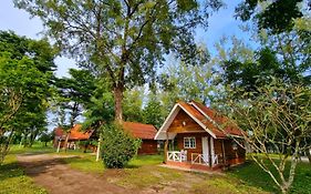 The Golden View Resort สวนผึ้ง
